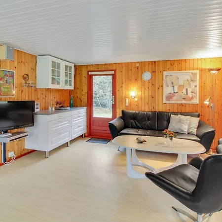 Vakantiehuis Gunsten - 2-3km From The Sea By Interhome Henne Strand