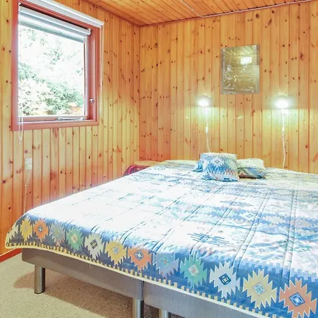 Gunsten - 2-3km From The Sea By Interhome Henne Strand