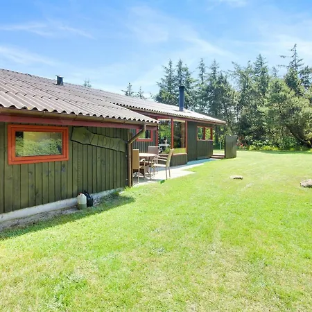 Gunsten - 2-3km From The Sea By Interhome *