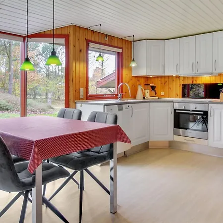 Gunsten - 2-3km From The Sea By Interhome Henne Strand