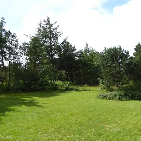Gunsten - 2-3km From The Sea By Interhome *